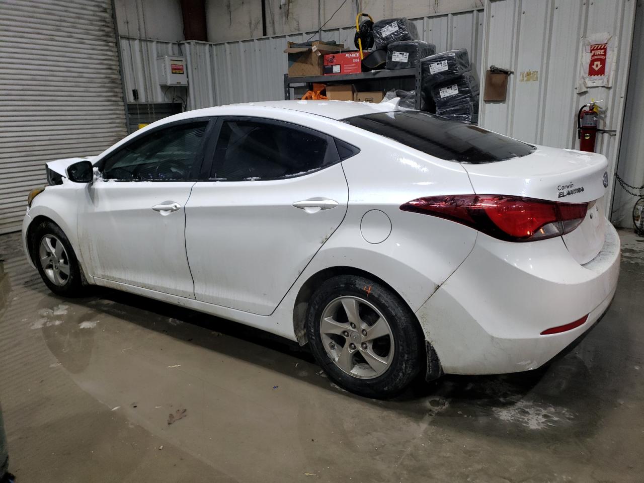 2015 Hyundai Elantra - Image 2