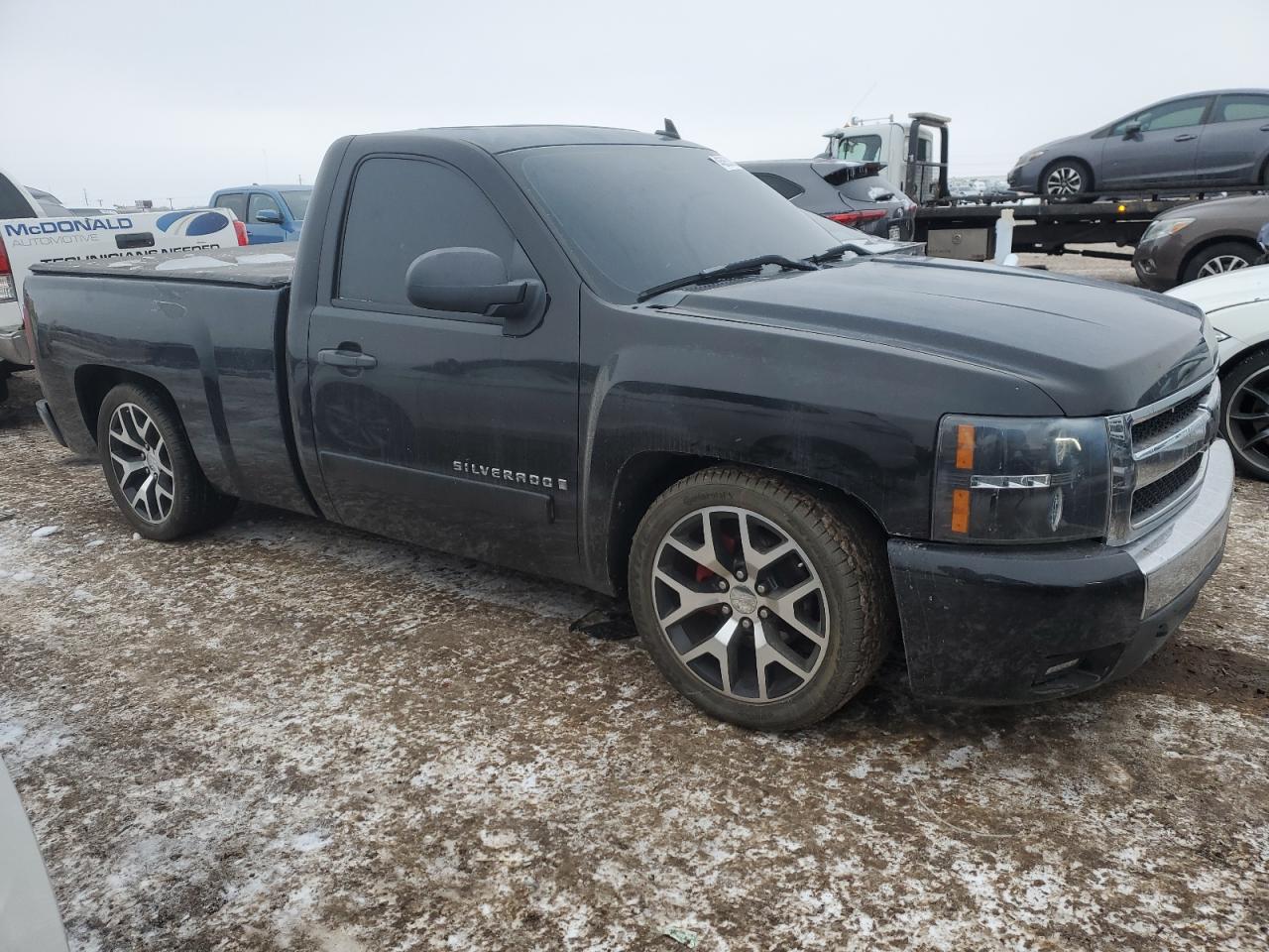 2007 Chevrolet Silverado - Image 4
