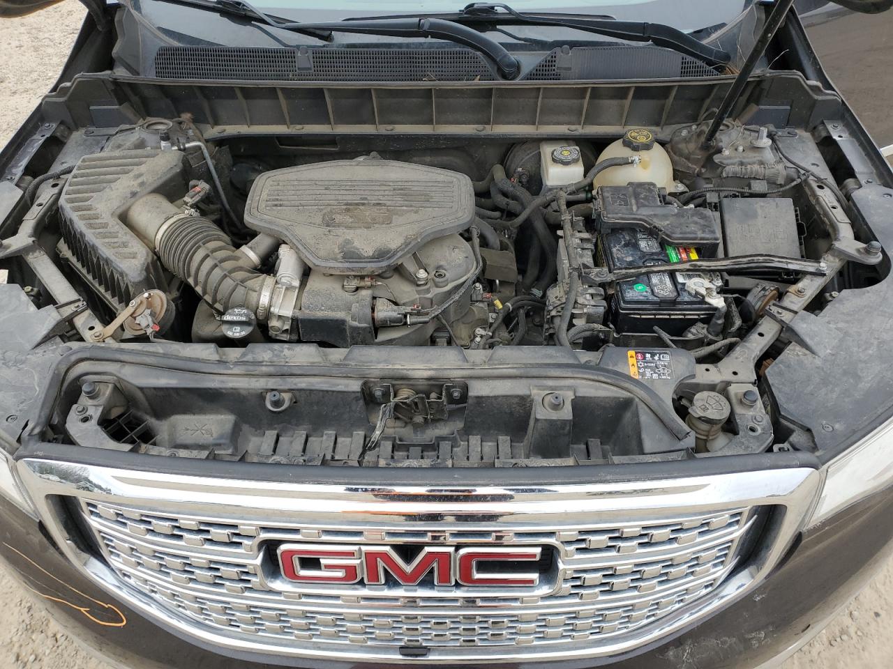 2019 GMC Acadia - Image 13