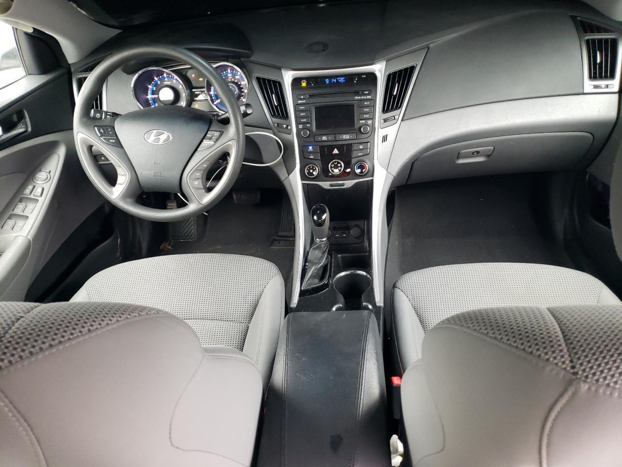 2014 Hyundai Sonata - Image 8
