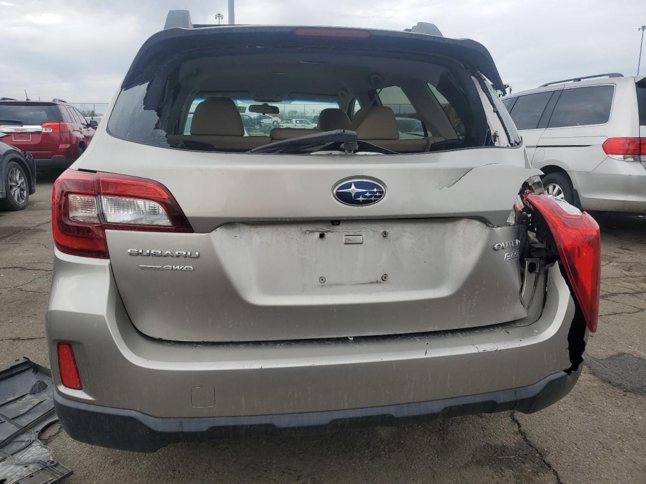 2015 Subaru Outback - Image 6