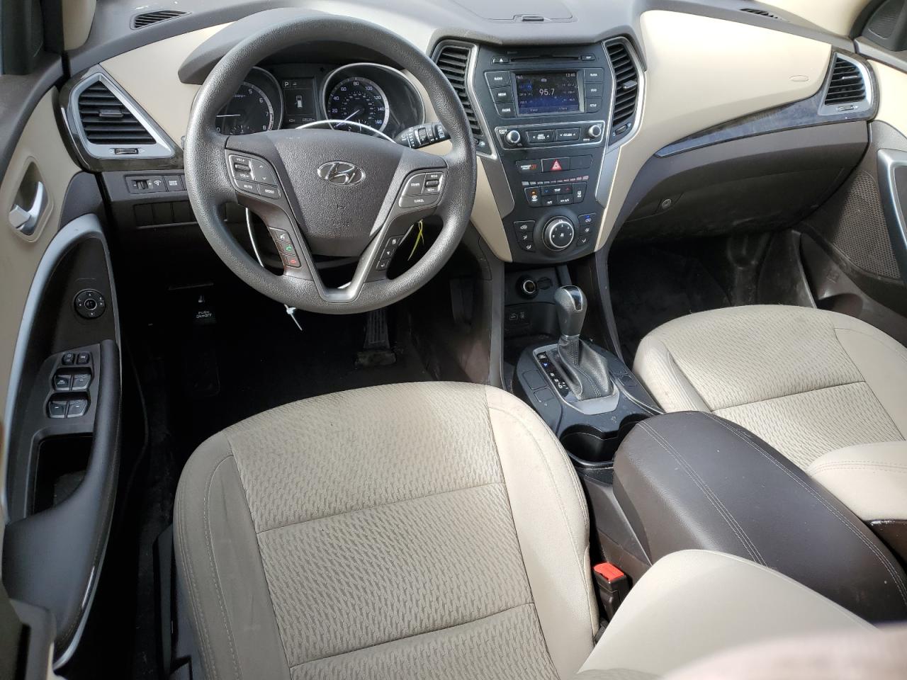 2018 Hyundai Santa Fe - Image 8