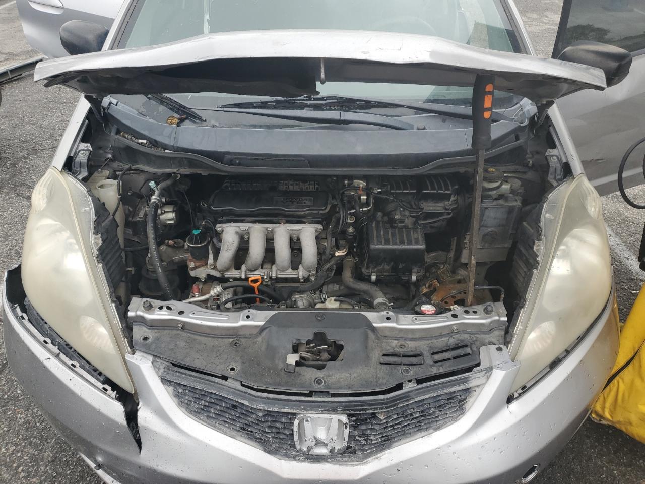 2009 Honda Fit - Image 11