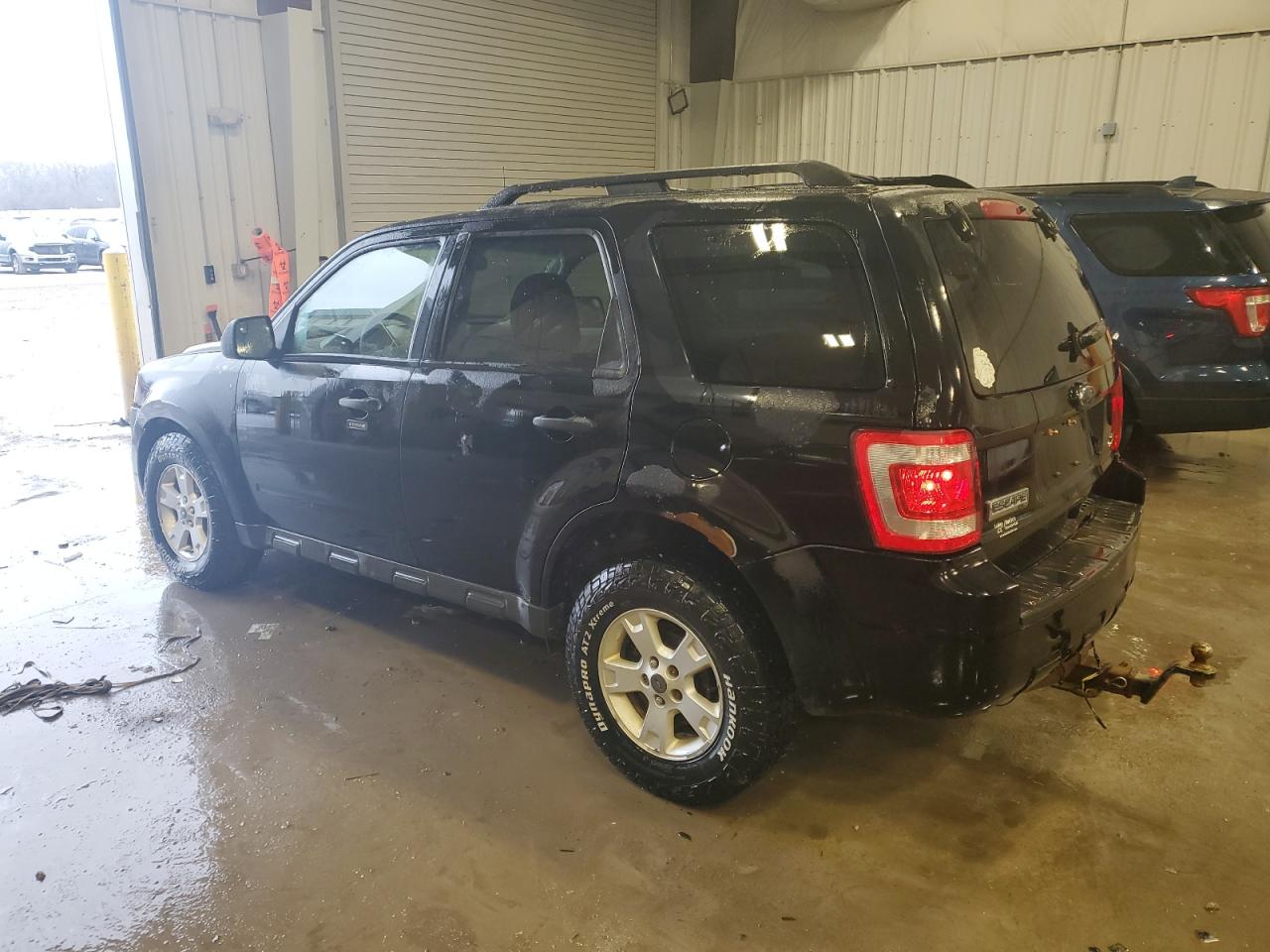 2010 Ford Escape - Image 2