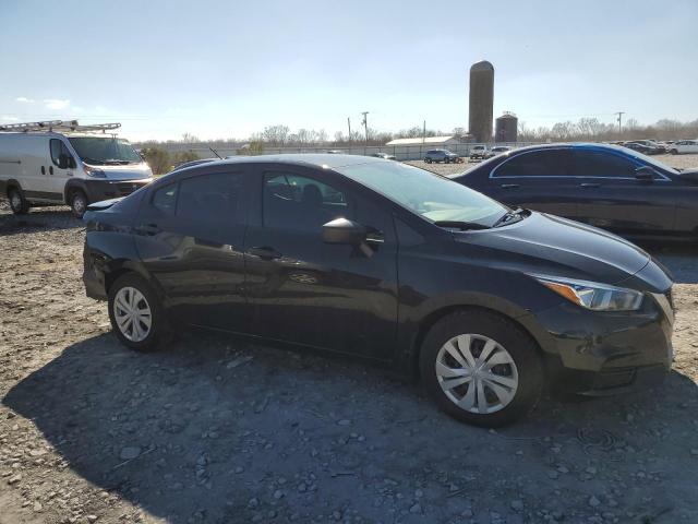  NISSAN VERSA 2021 Чорний