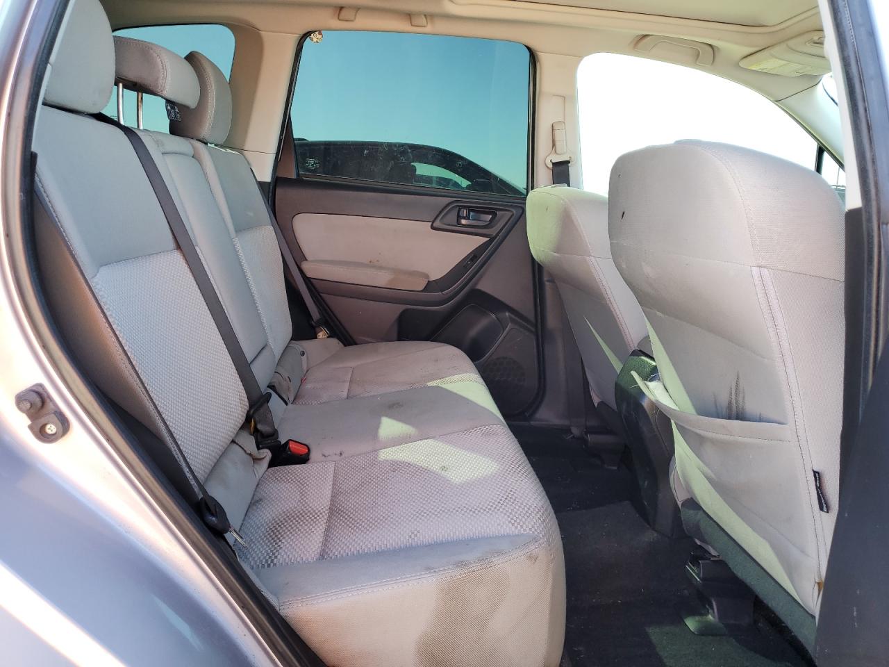 2015 Subaru Forester - Image 11