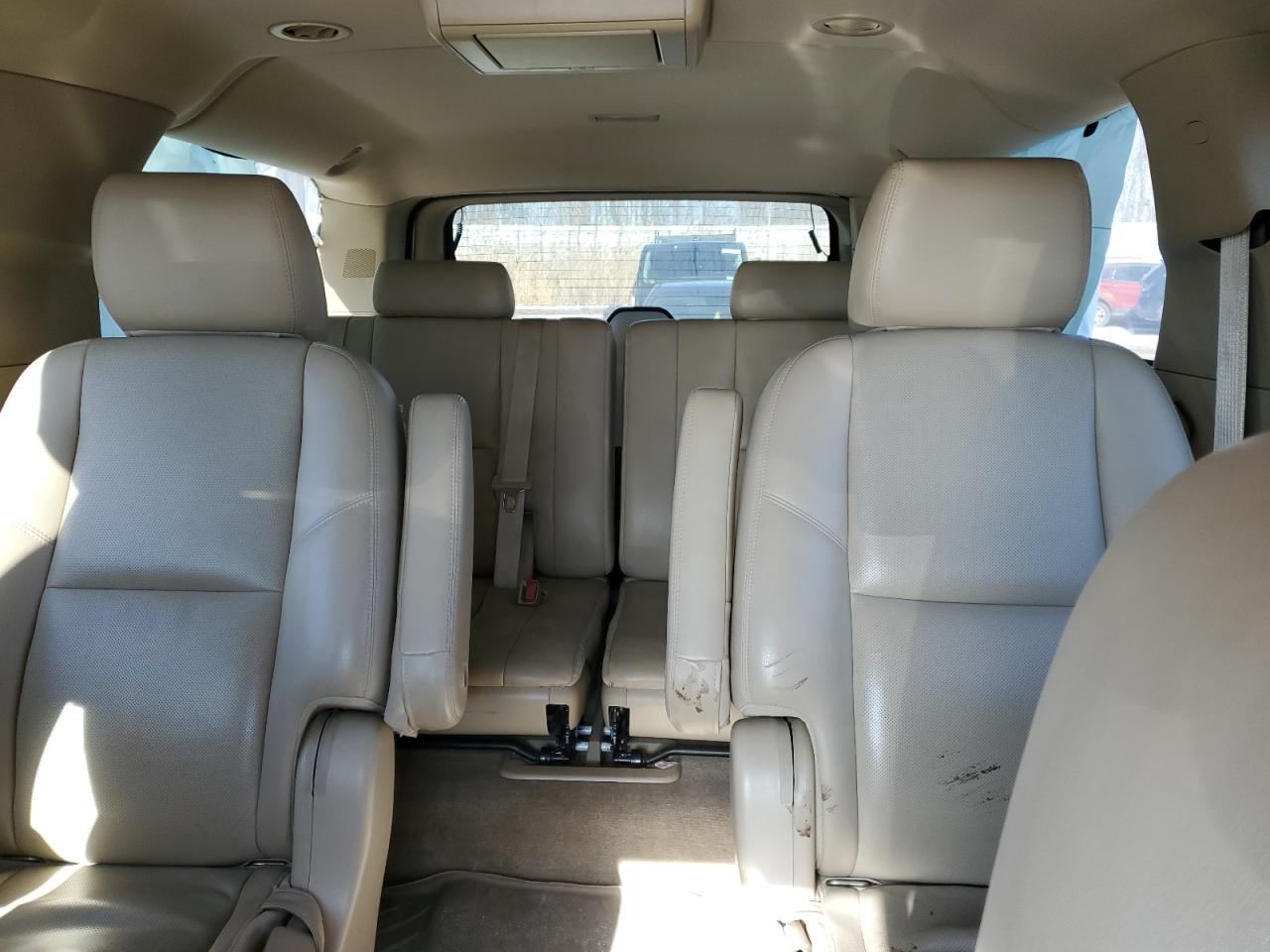 2013 GMC Yukon - Image 10
