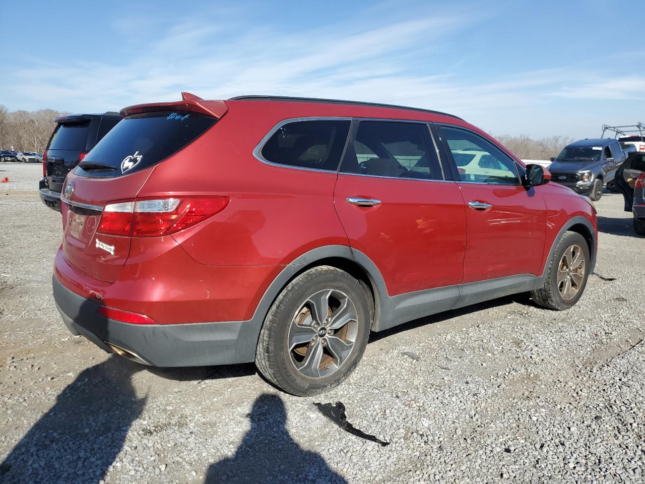 2016 Hyundai Santa Fe - Image 3
