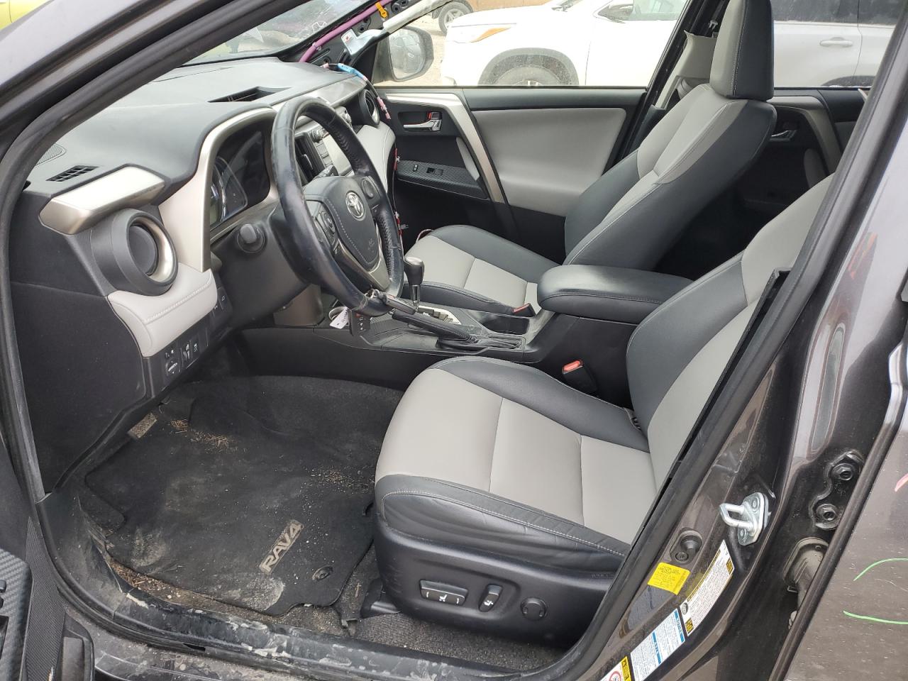 2014 Toyota RAV 4 - Image 7