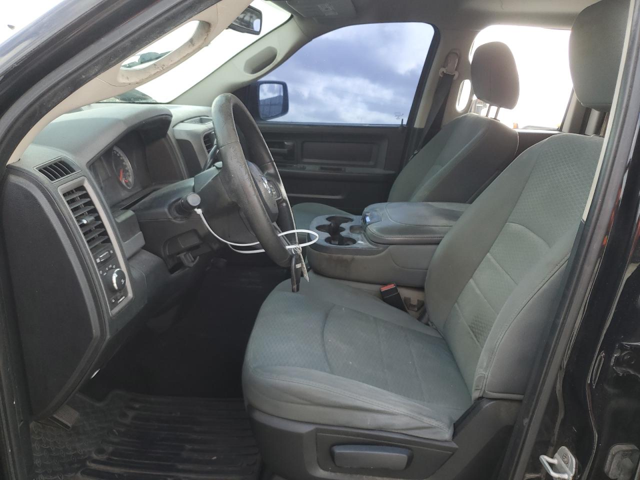 2014 RAM 1500 - Image 7
