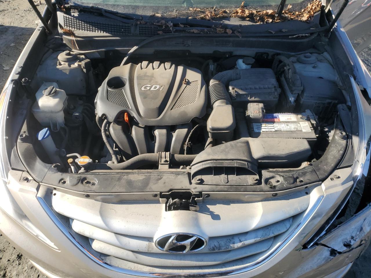 2011 Hyundai Sonata - Image 11