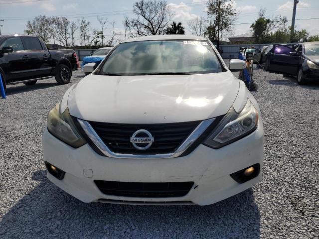  NISSAN ALTIMA 2018 Белый