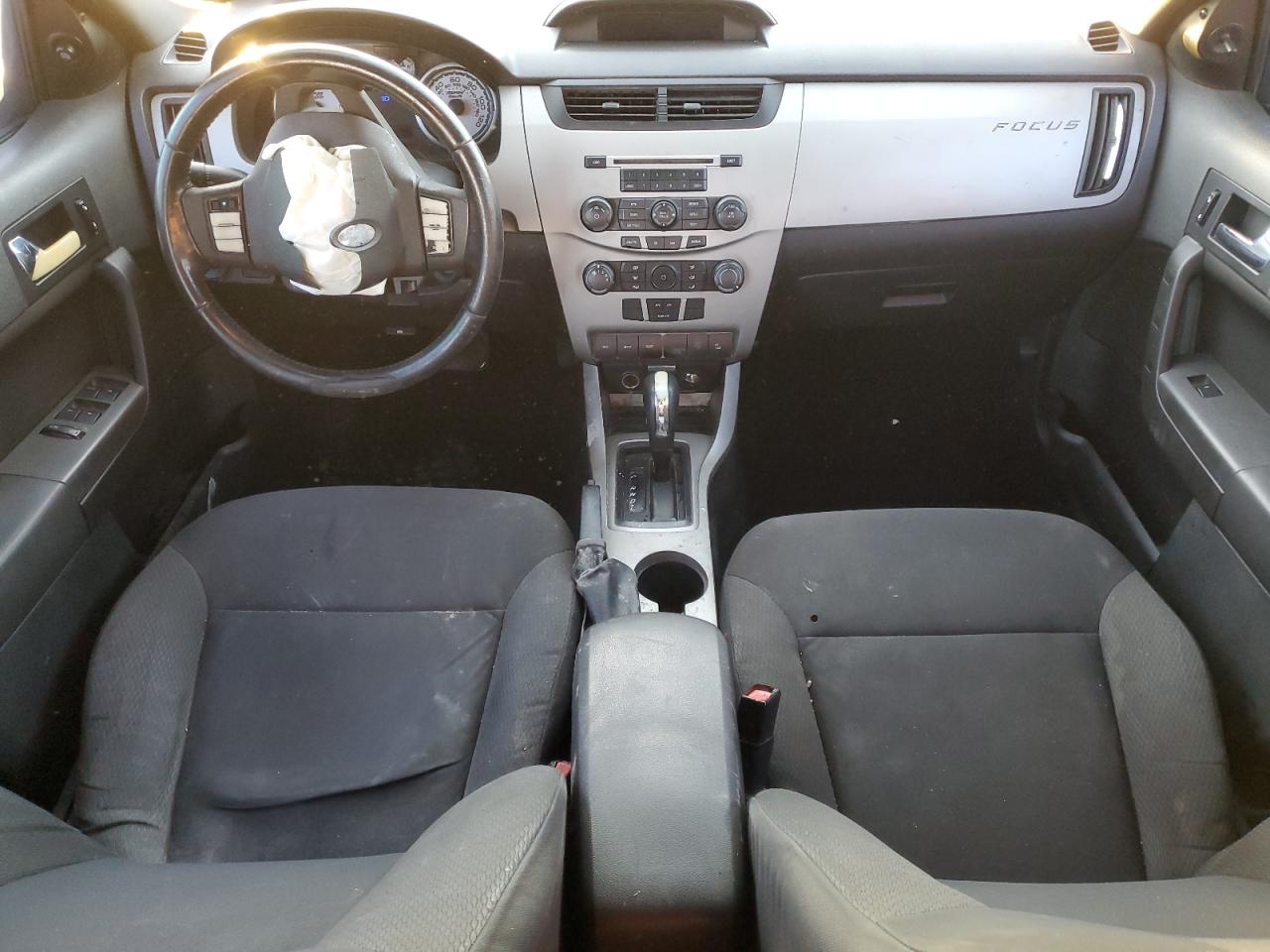 2009 Ford Focus - Image 8