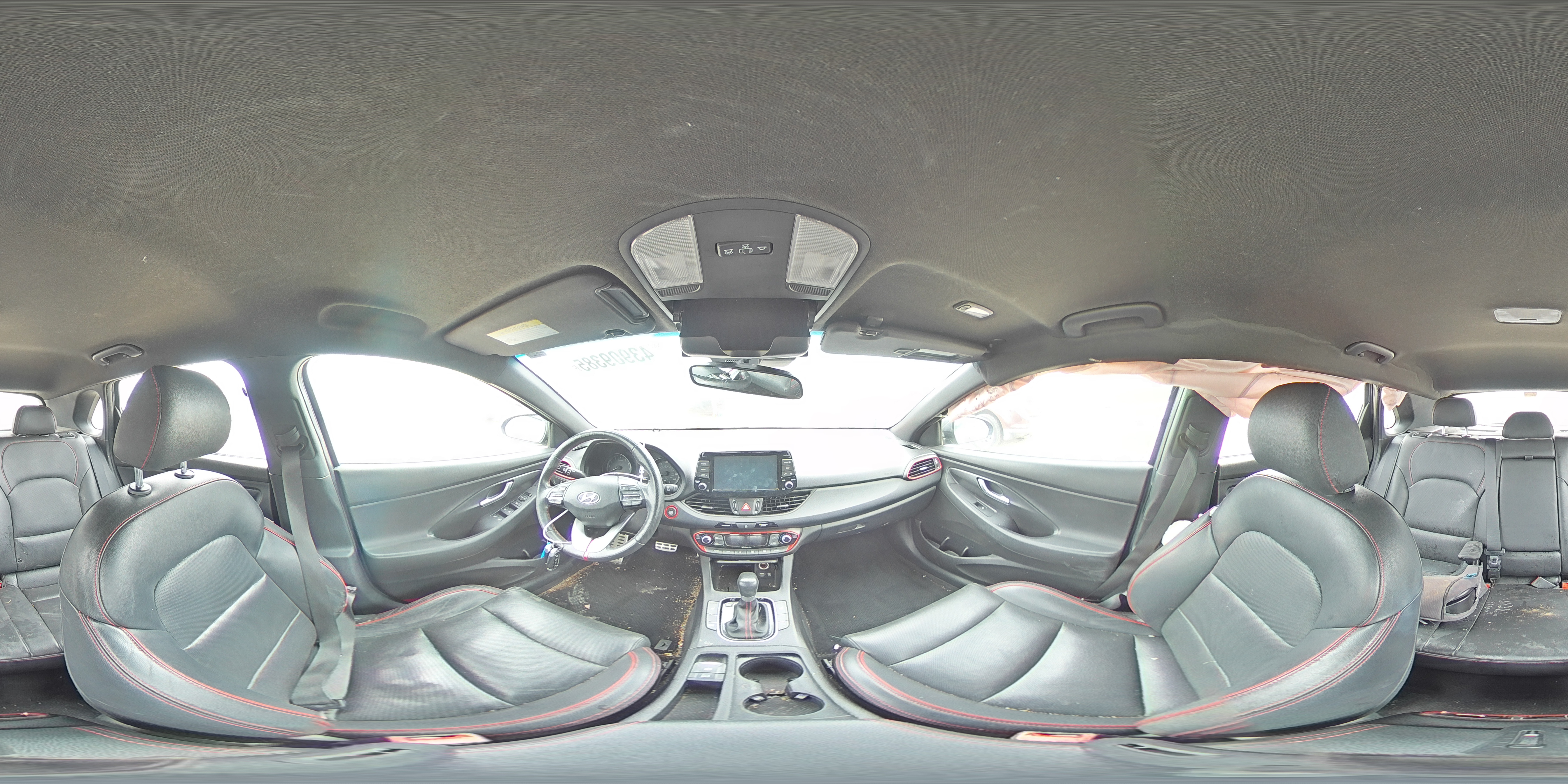 2018 Hyundai Elantra - Image 14