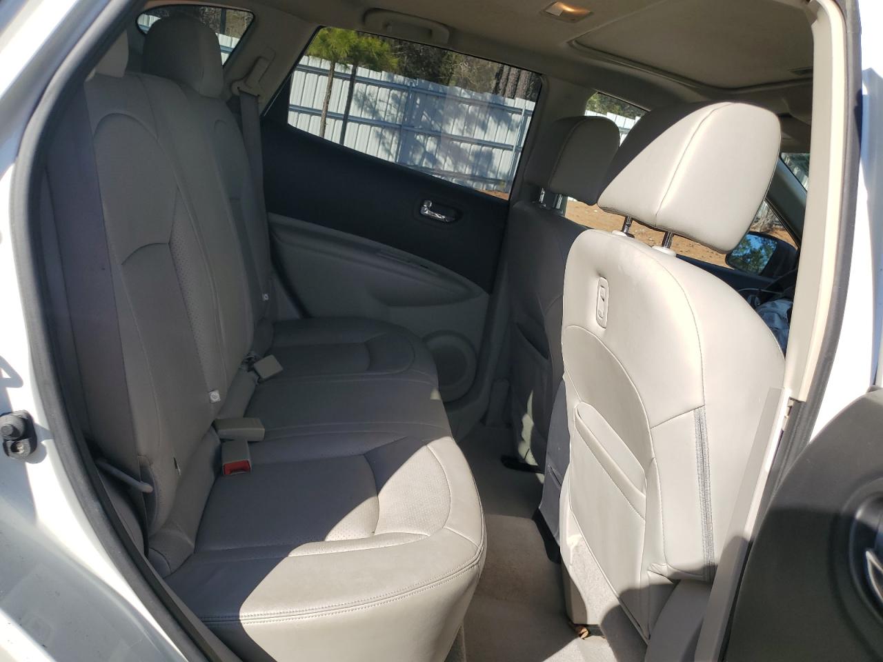 2011 Nissan Rogue - Image 11