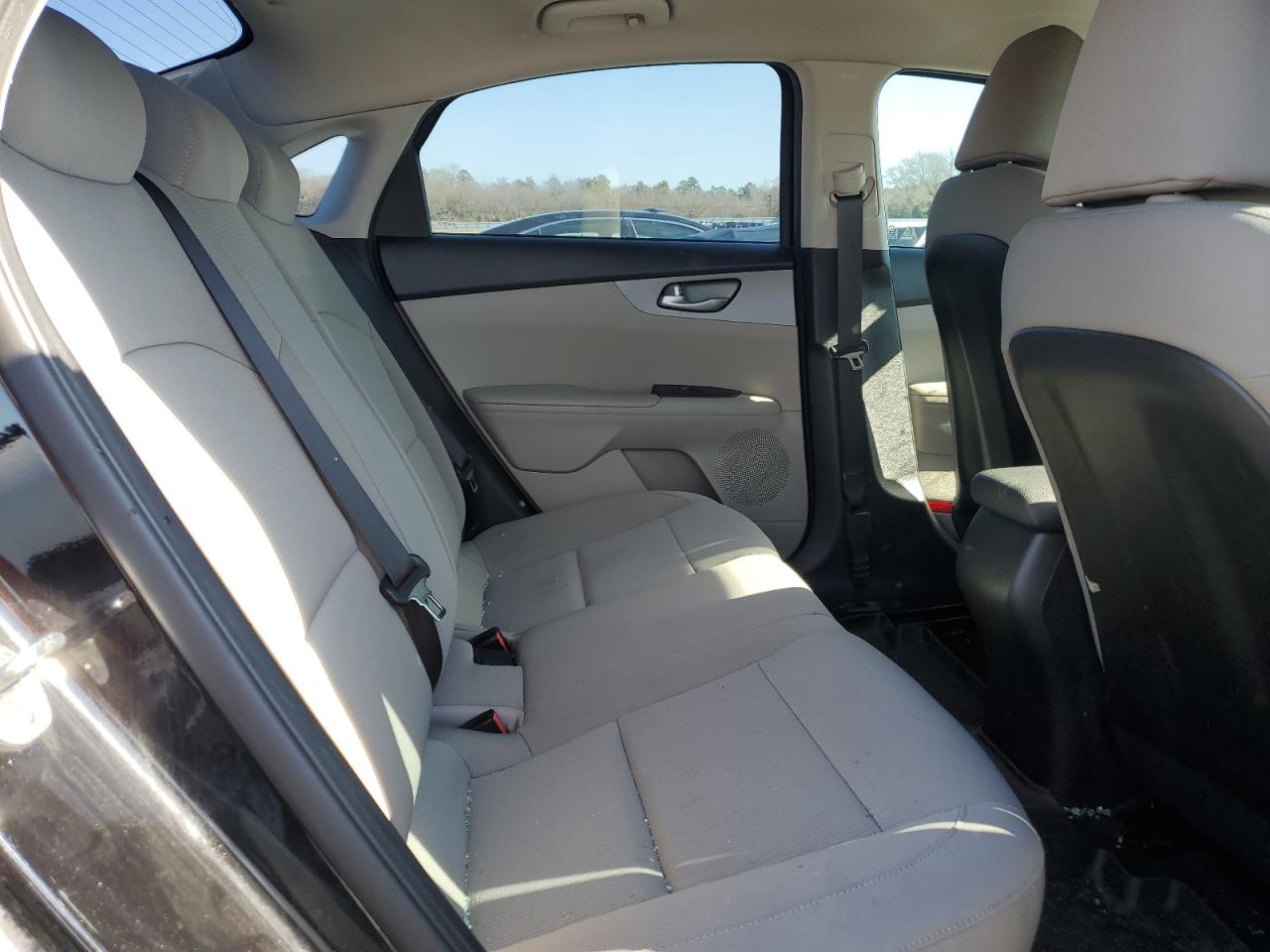 2019 Kia Forte - Image 10