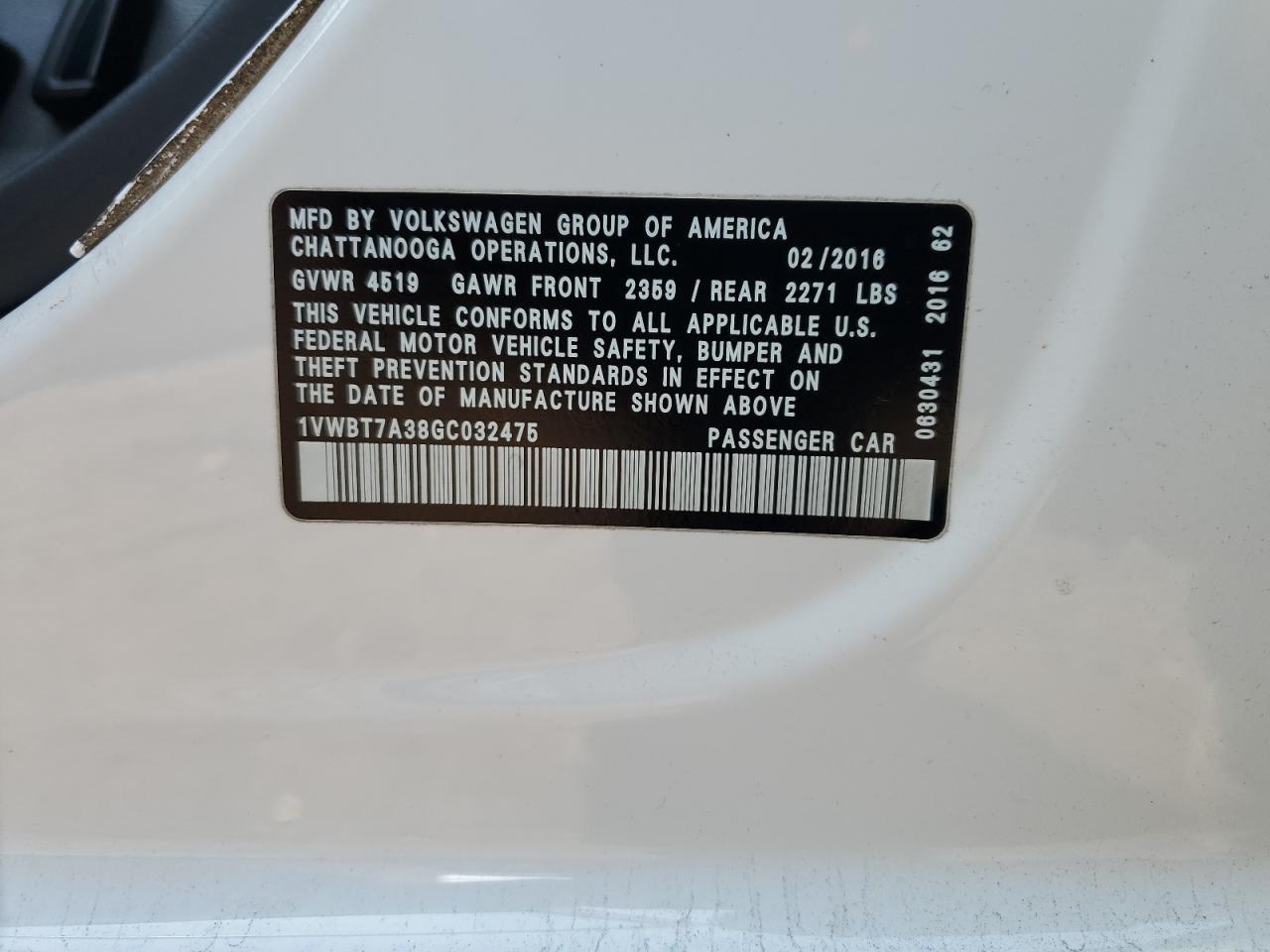 2016 Volkswagen Passat - Image 12