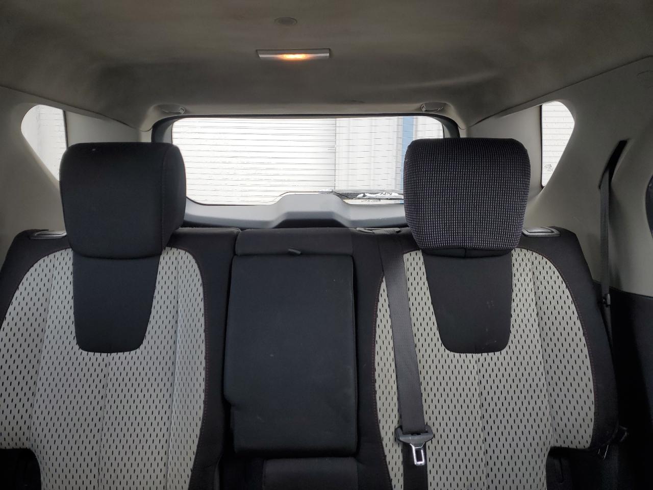 2010 Chevrolet Equinox - Image 10