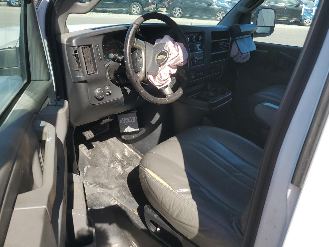 2018 Chevrolet Express G2500 VIN: 1GCWGAFG0J1333035 Lot: 44319615