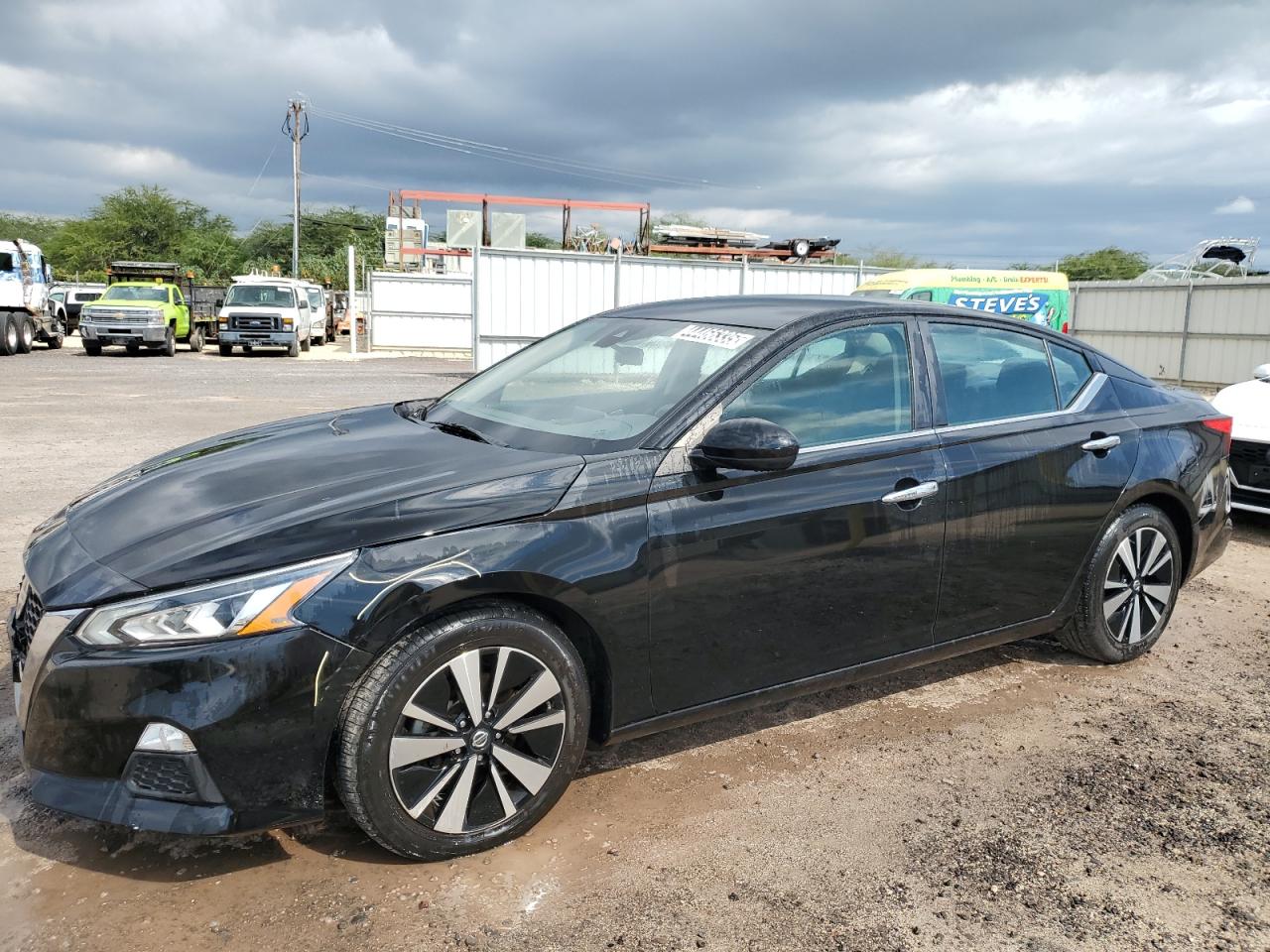 2021 Nissan Altima - Image 1