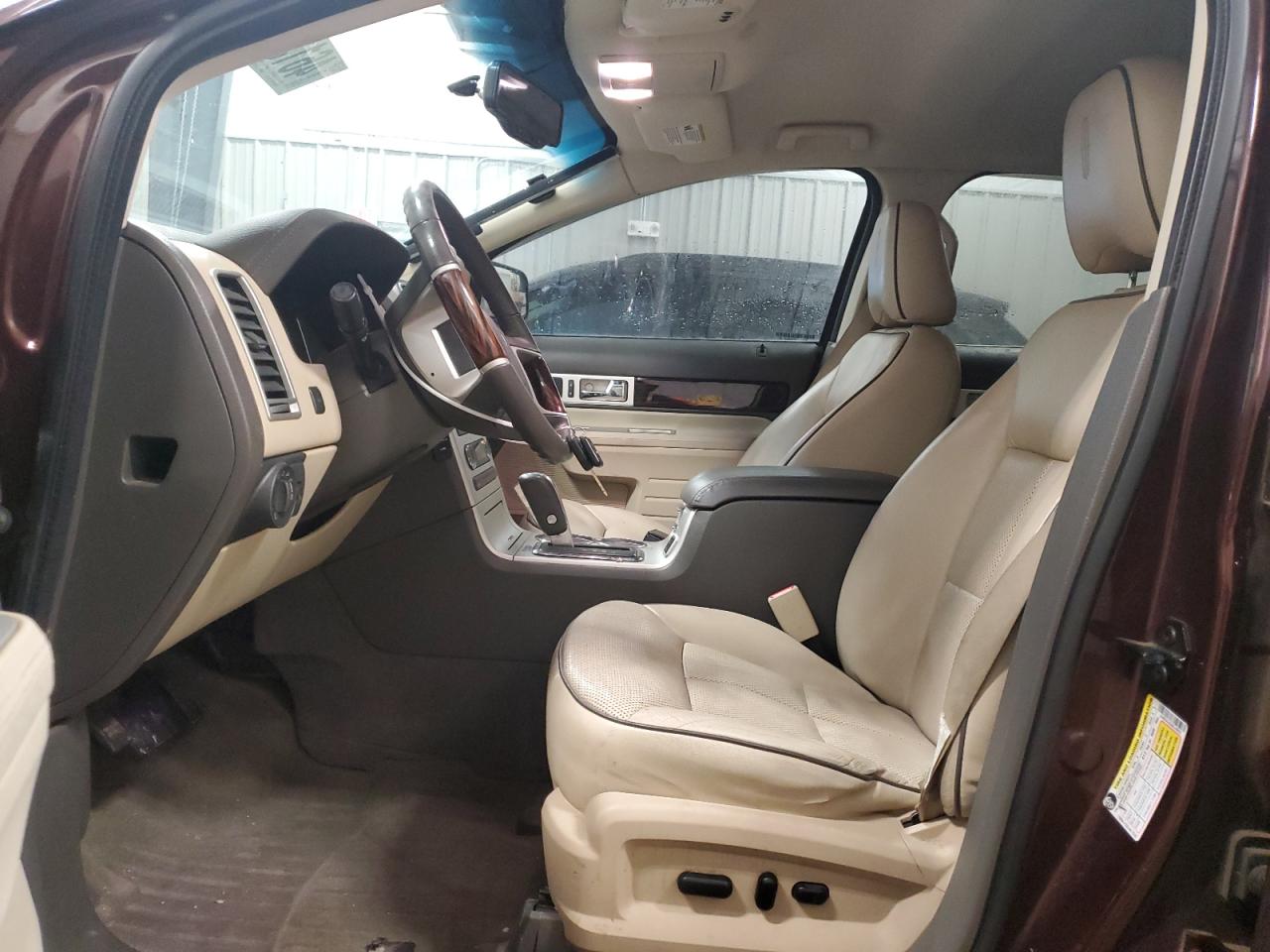 2010 Lincoln MKX - Image 7