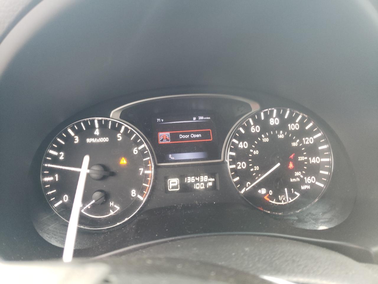 2015 Nissan Altima - Image 9