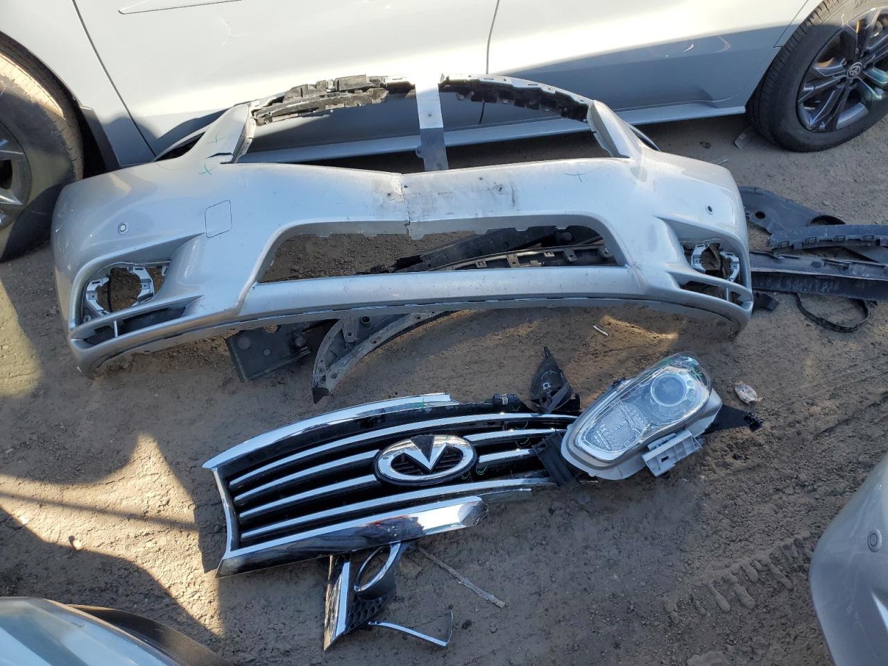 2014 Infiniti QX60 - Image 13