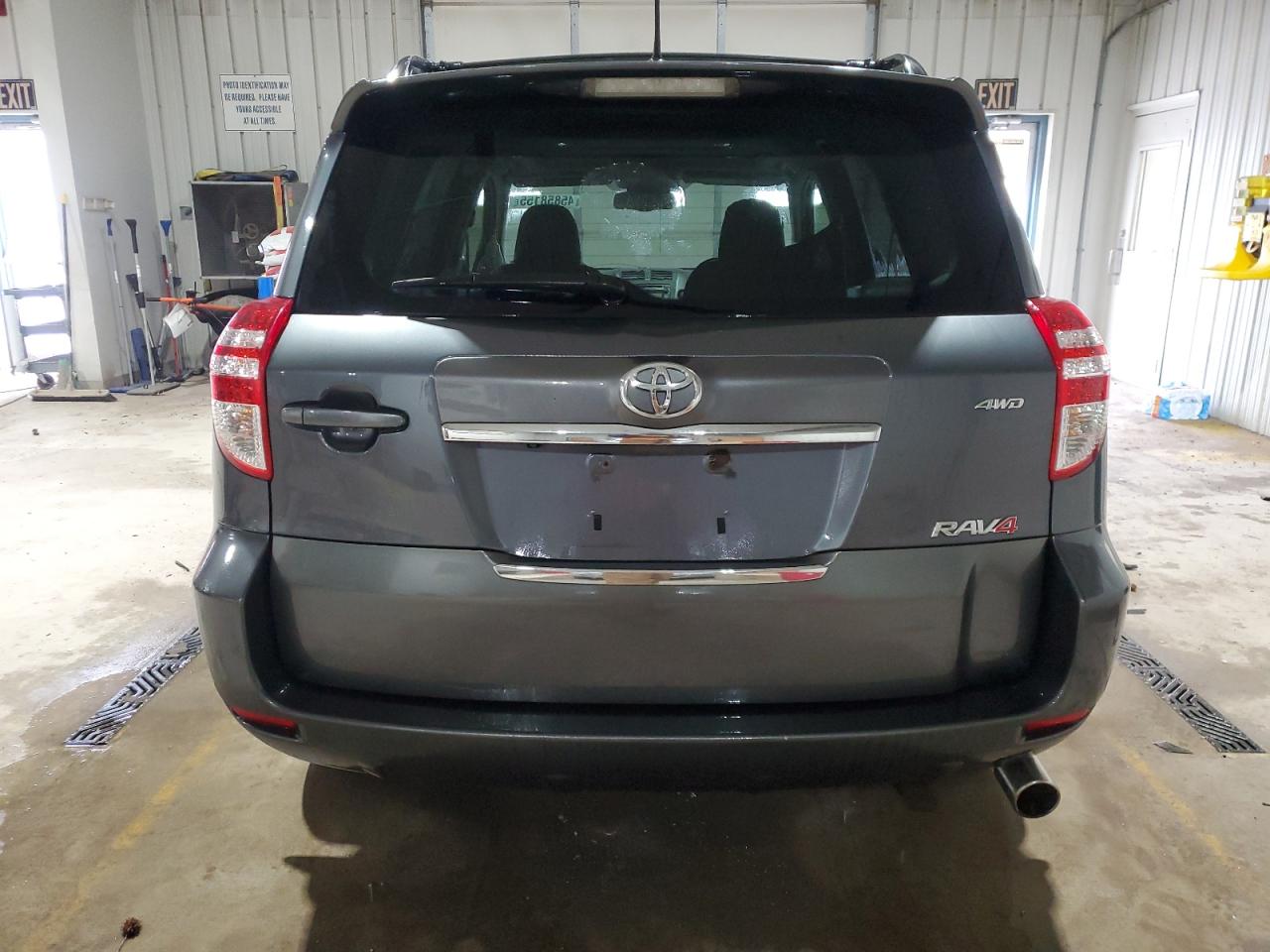 2012 Toyota RAV 4 - Image 6