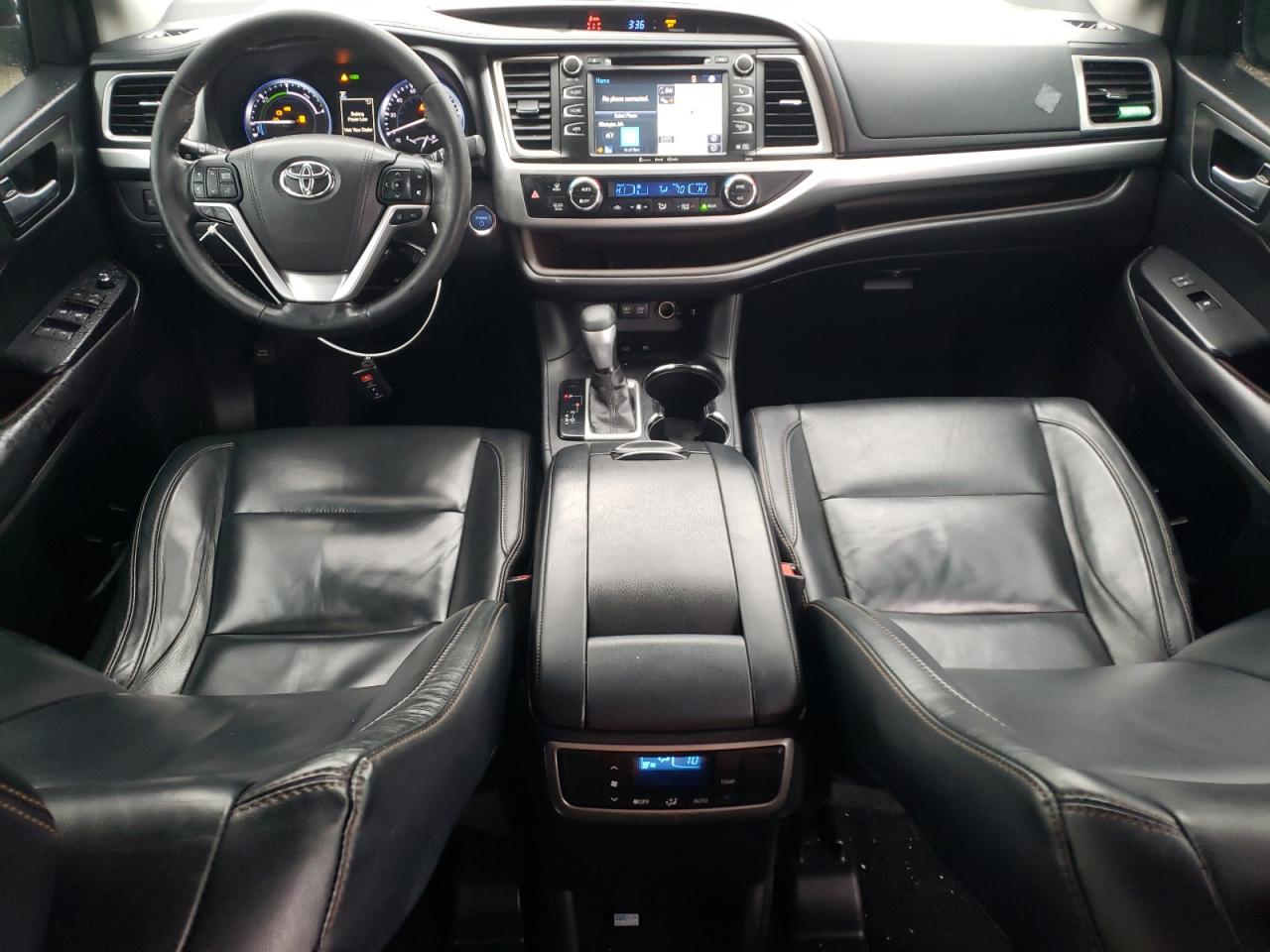 2017 Toyota Highlander - Image 8