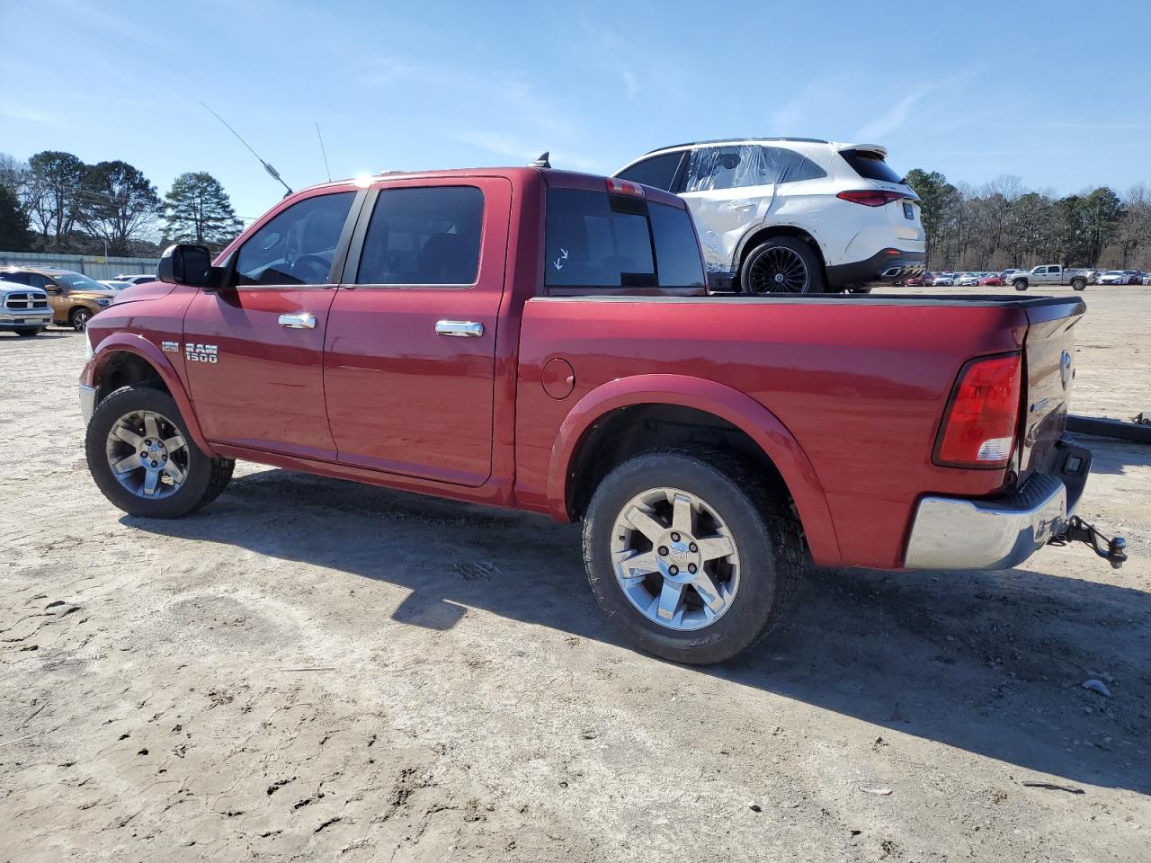 2015 RAM 1500 - Image 2