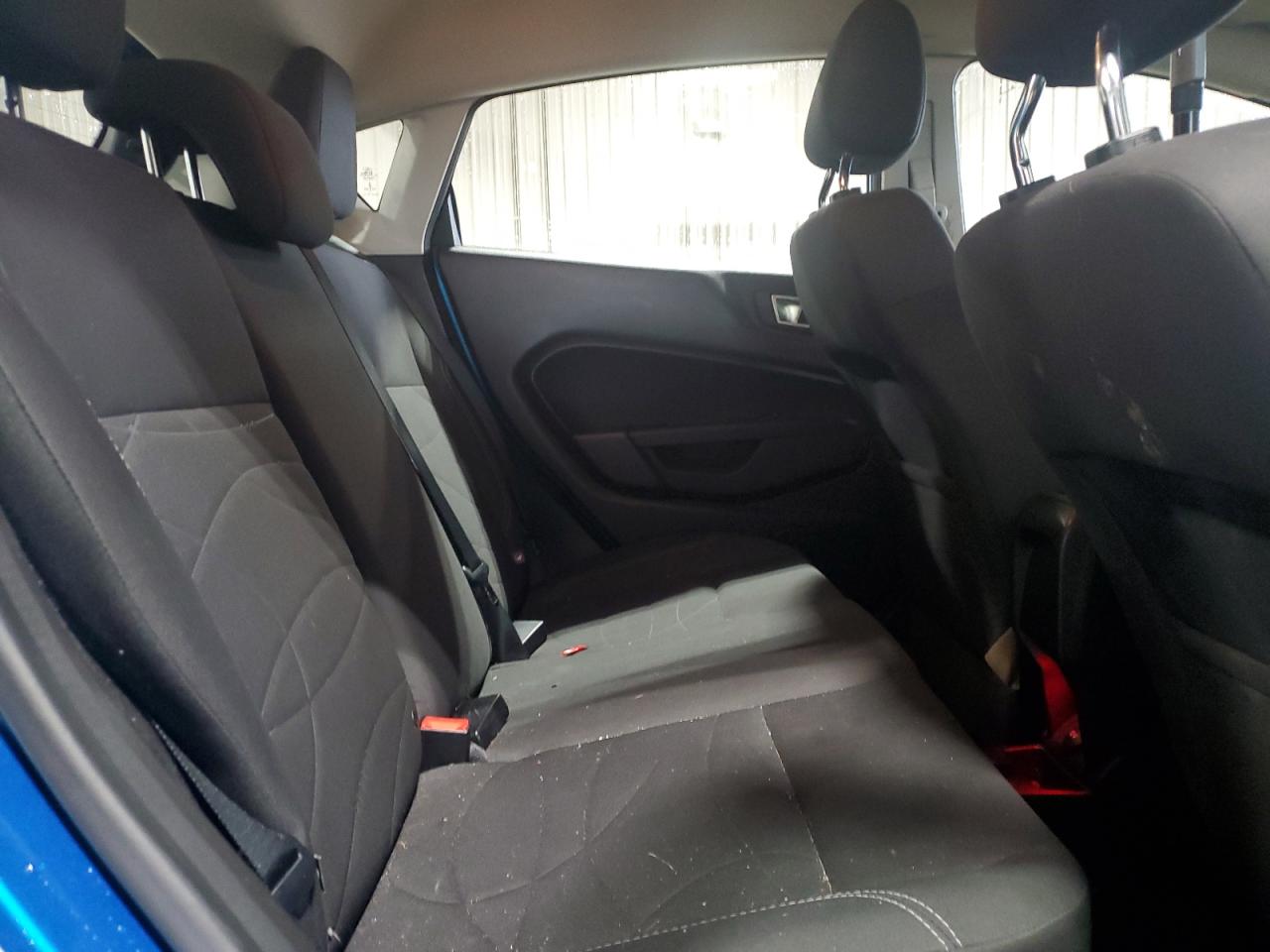 2016 Ford Fiesta - Image 12