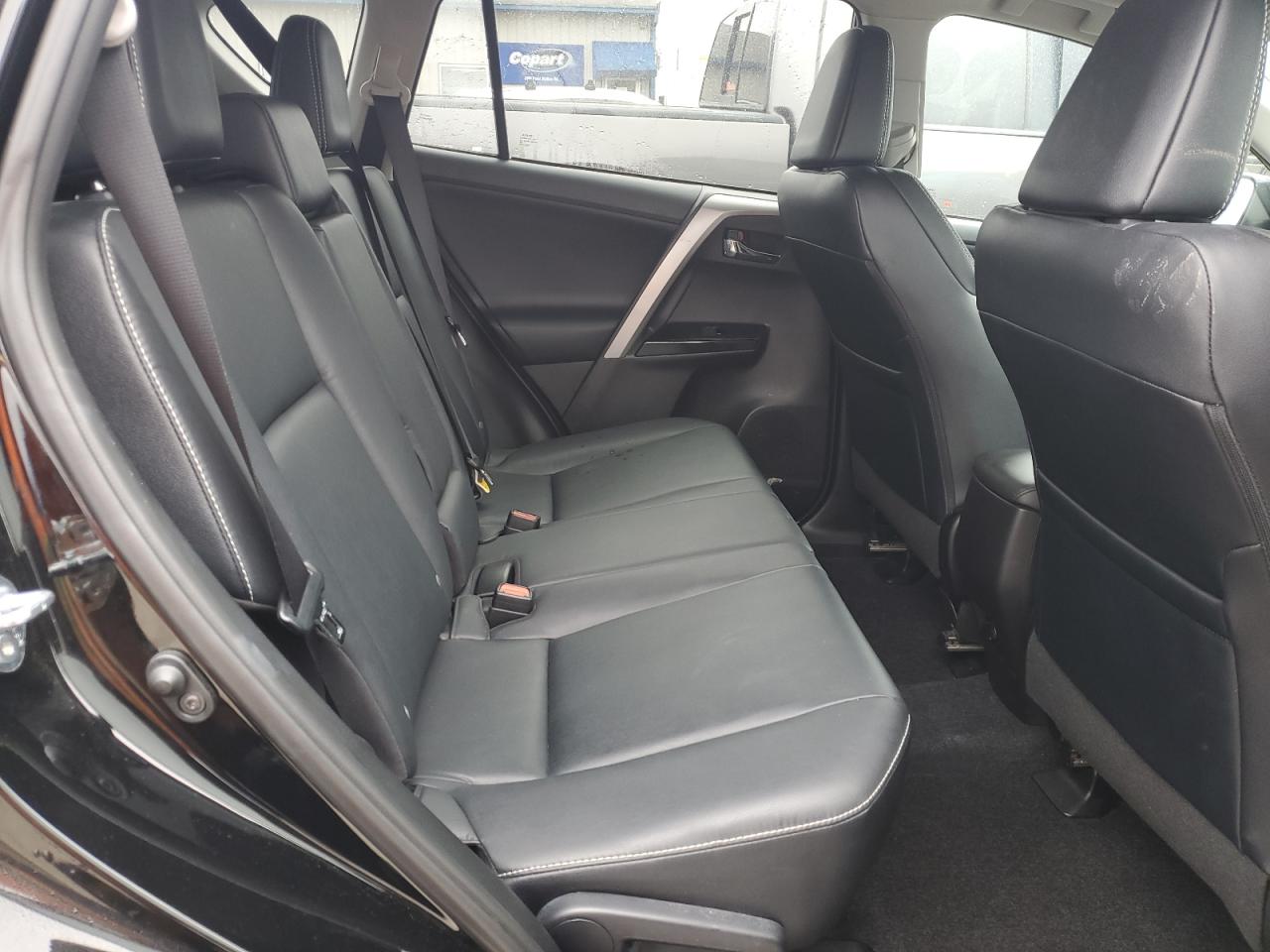 2016 Toyota RAV 4 - Image 10