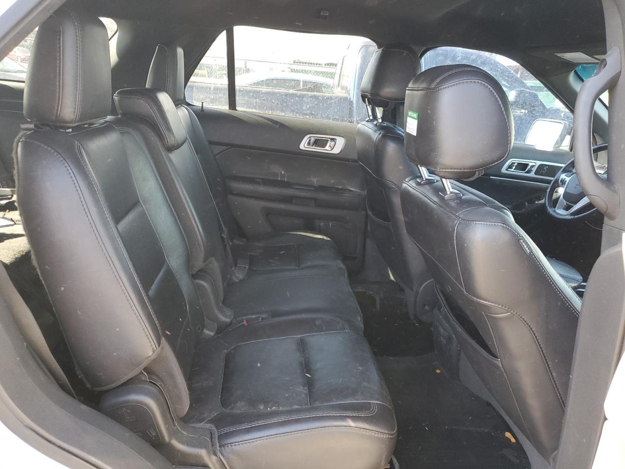 2013 Ford Explorer - Image 10