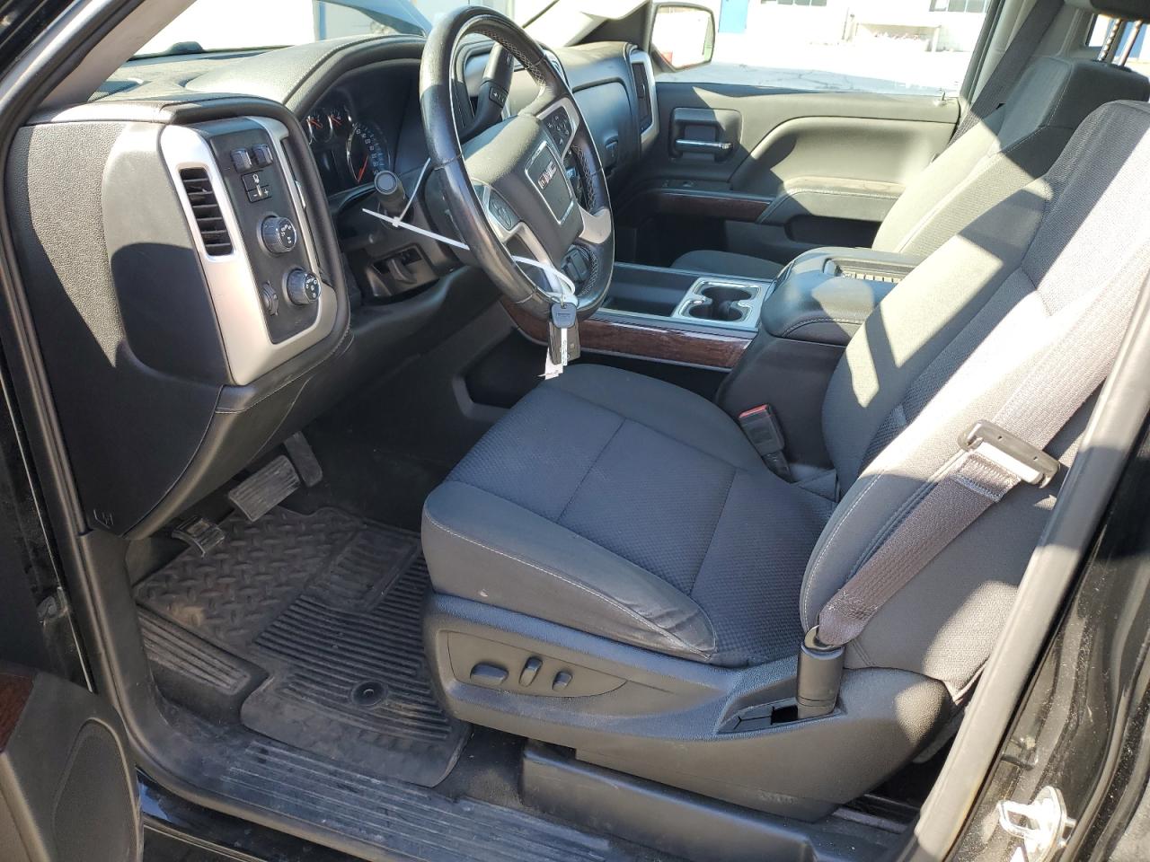 2017 GMC Sierra - Image 7
