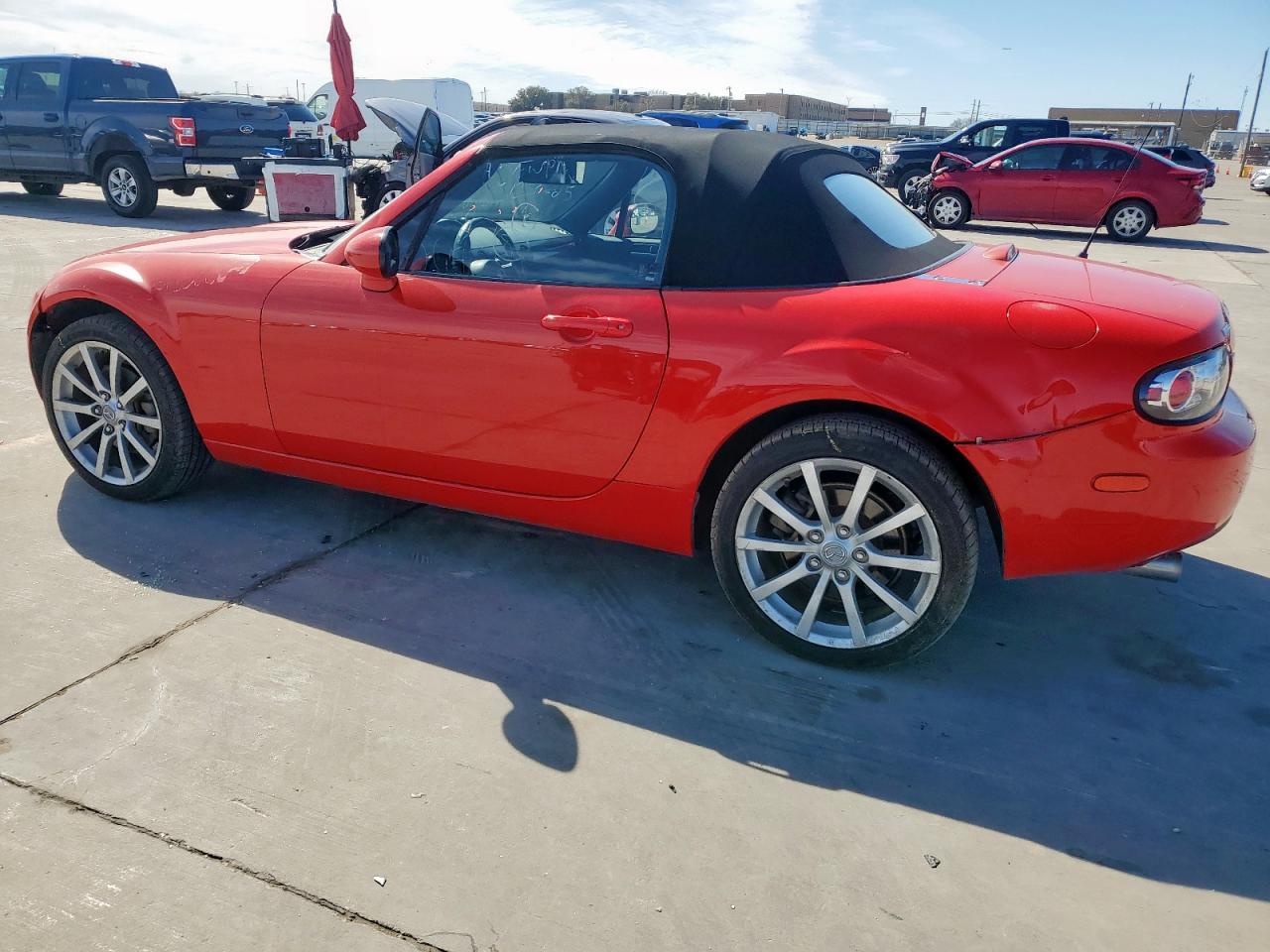 2006 Mazda MX-5 - Image 2