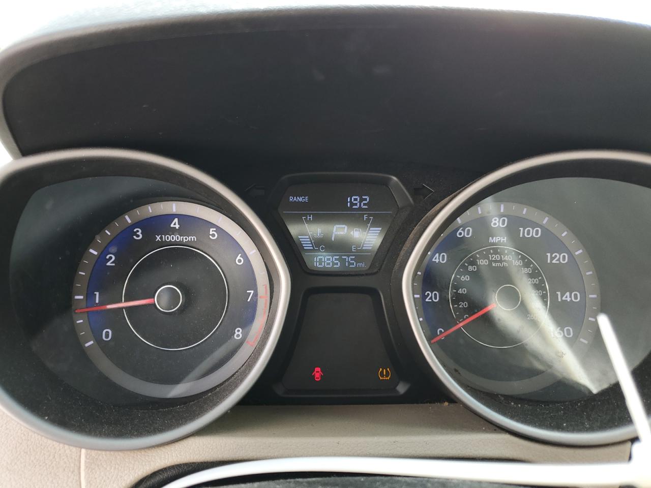 2014 Hyundai Elantra - Image 9