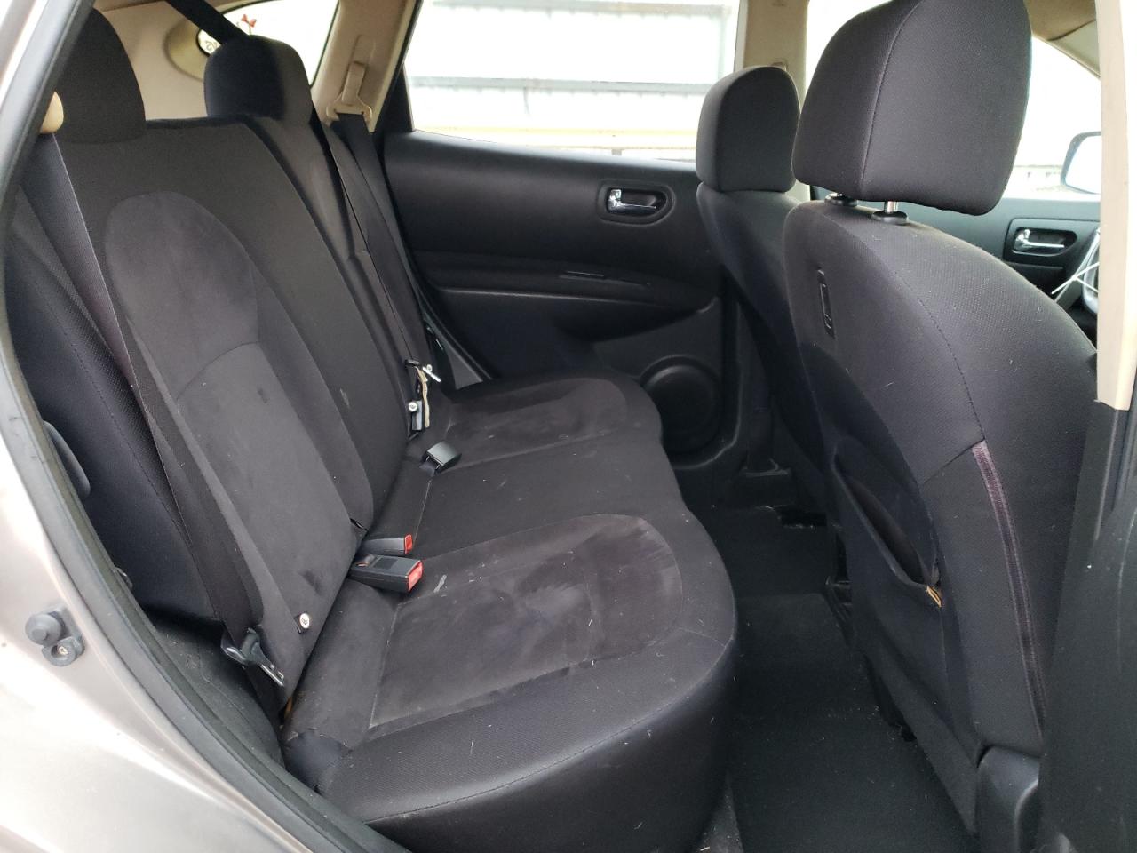 2010 Nissan Rogue - Image 11