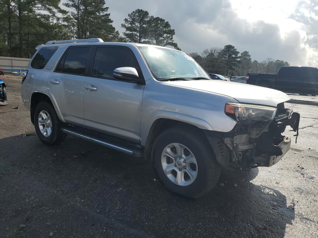 2017 Toyota 4Runner - Image 4