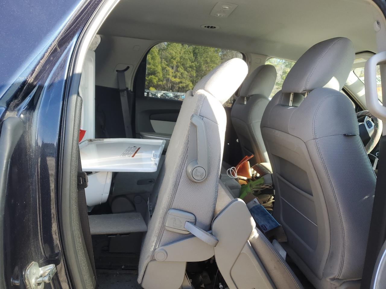 2009 GMC Acadia - Image 11