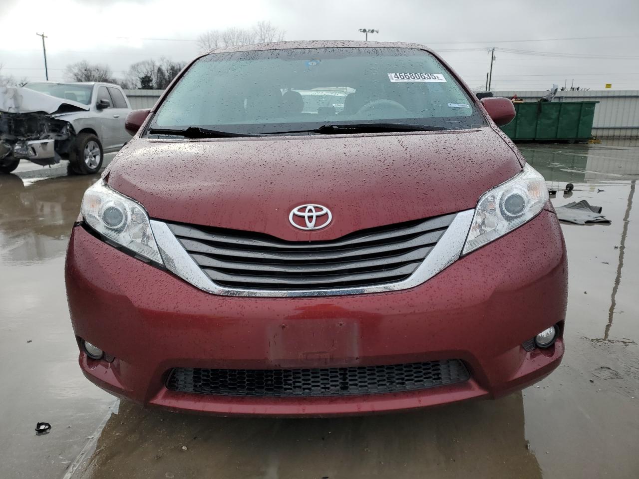 2014 Toyota Sienna - Image 5