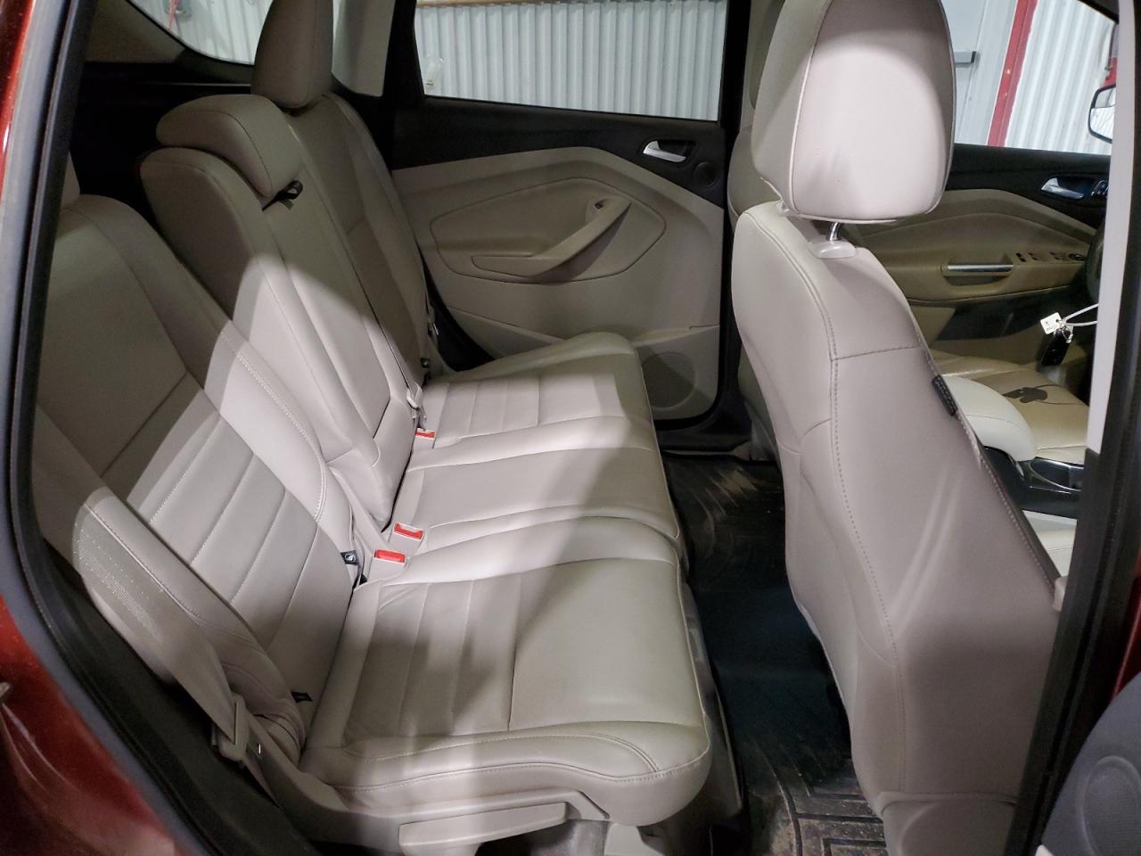 2015 Ford Escape - Image 11