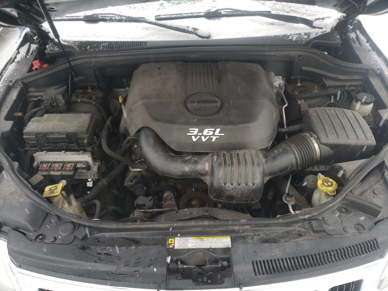 2012 Jeep Grand Cherokee - Image 11