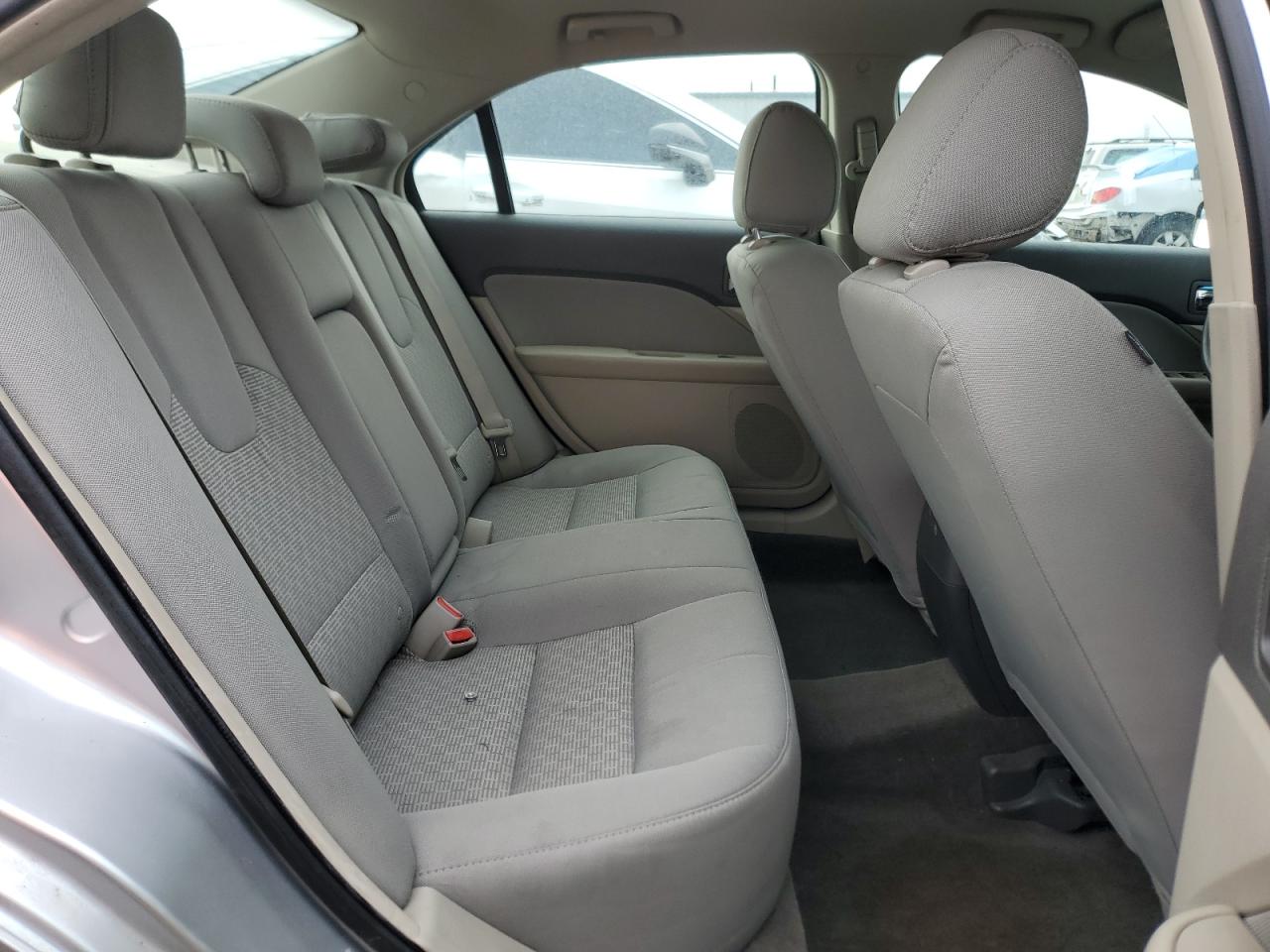 2012 Ford Fusion - Image 10