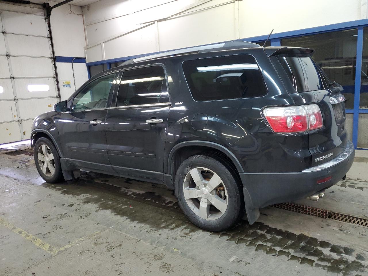 2012 GMC Acadia - Image 2