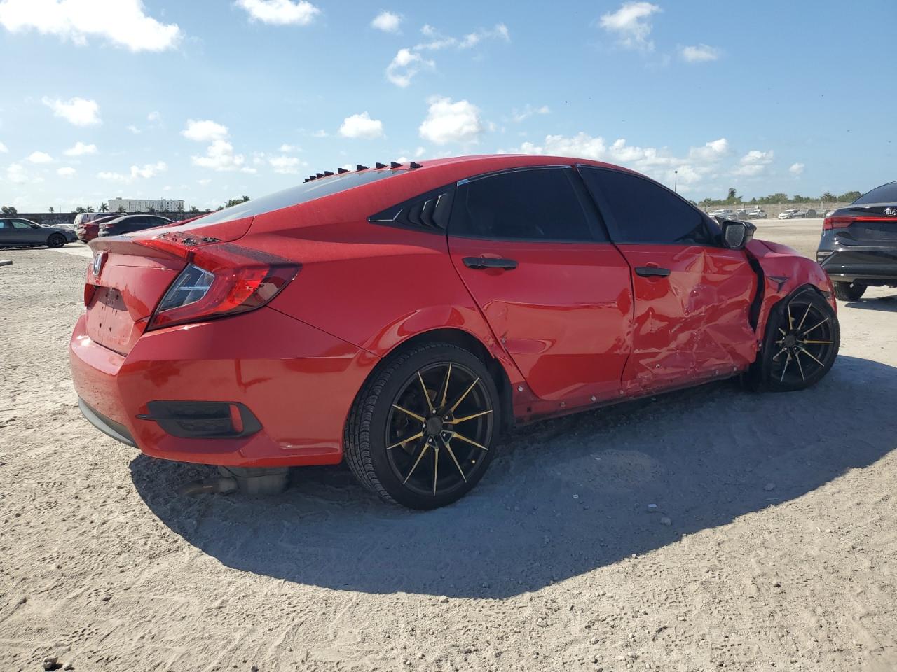 2HGFC2F55JH556870 HONDA CIVIC 2018