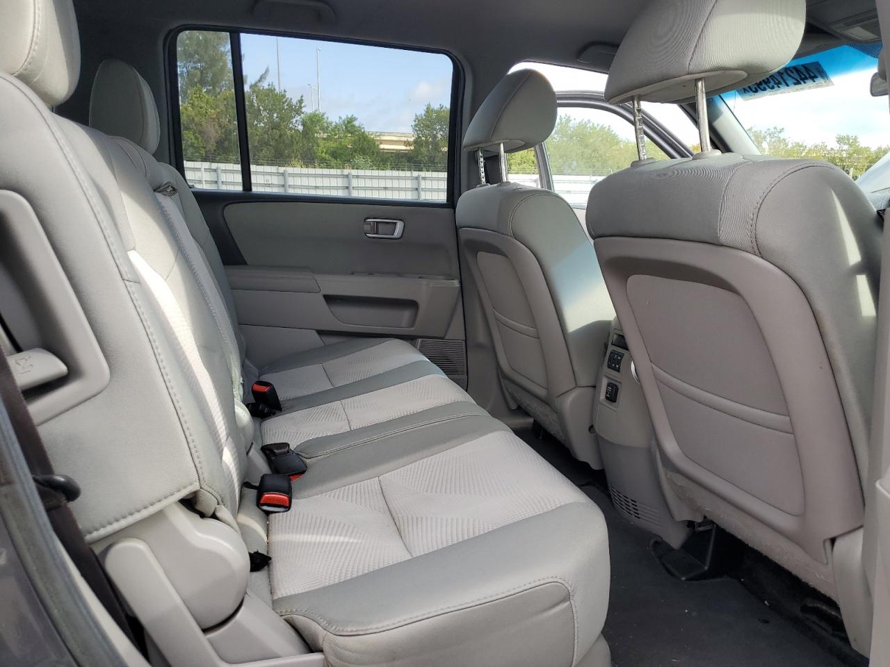 2012 Honda Pilot - Image 11