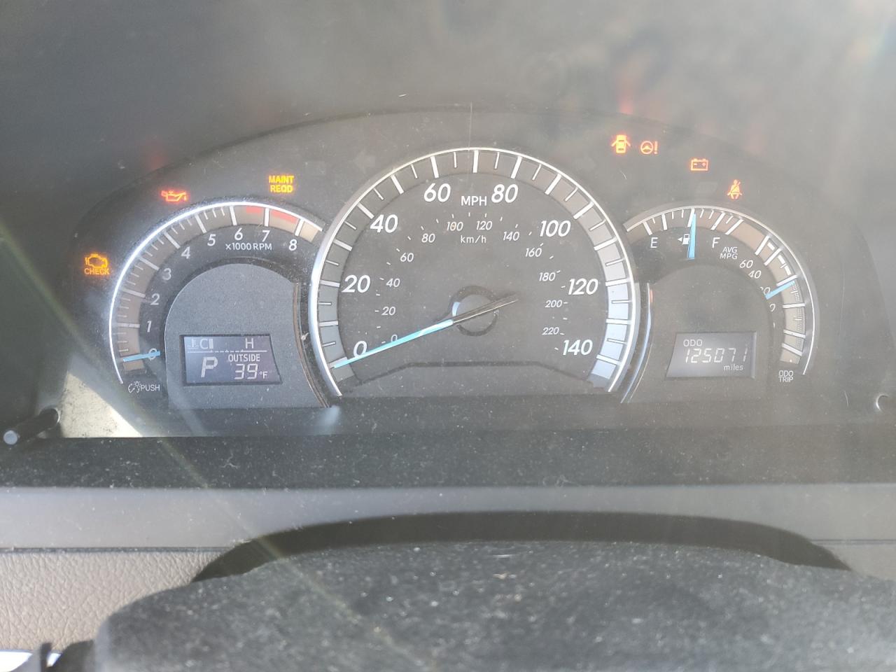 2014 Toyota Camry - Image 9