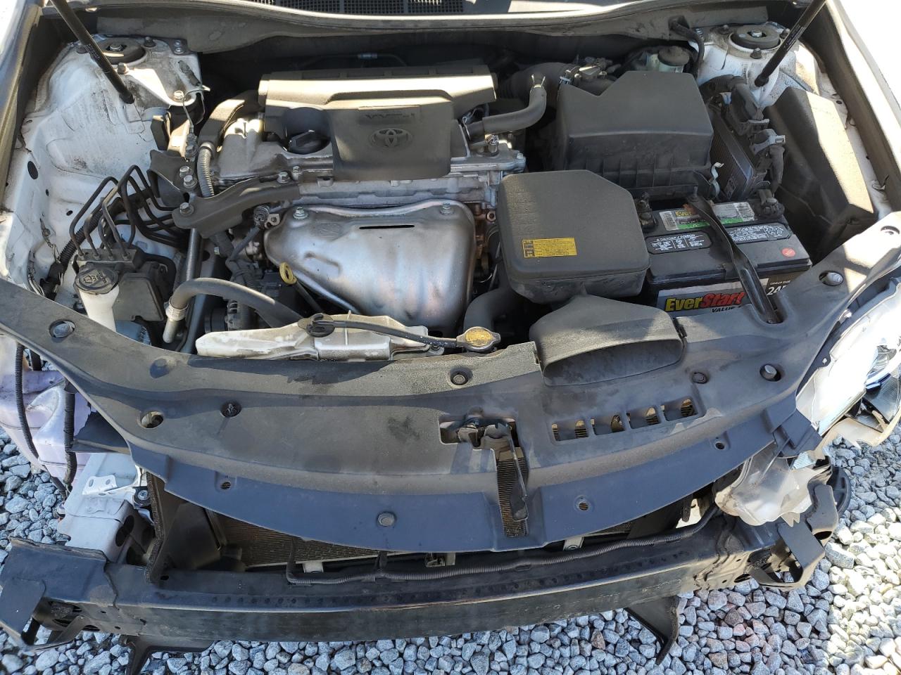 2015 Toyota Camry - Image 12