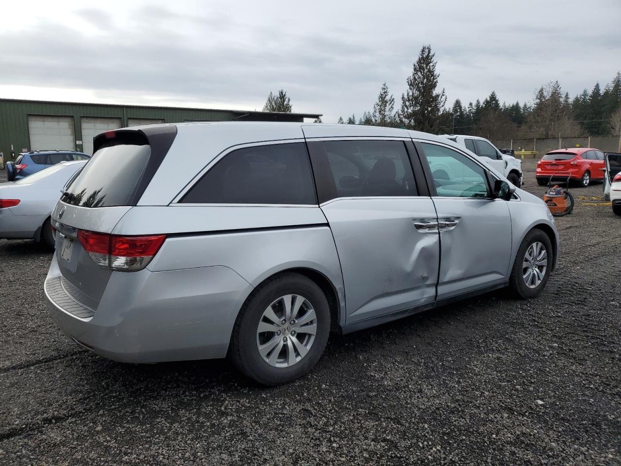 2014 Honda Odyssey - Image 3
