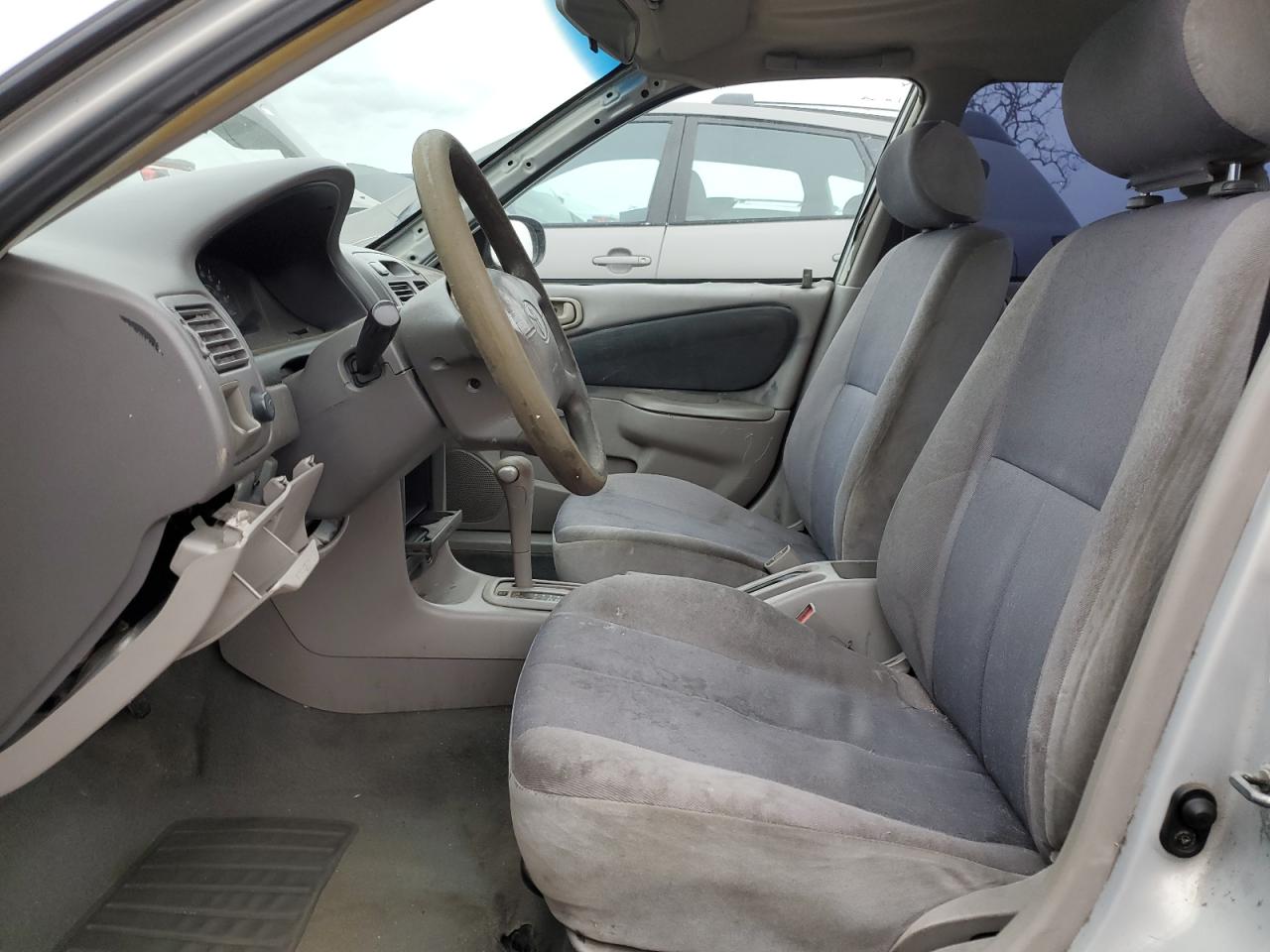 2000 Toyota Corolla - Image 7